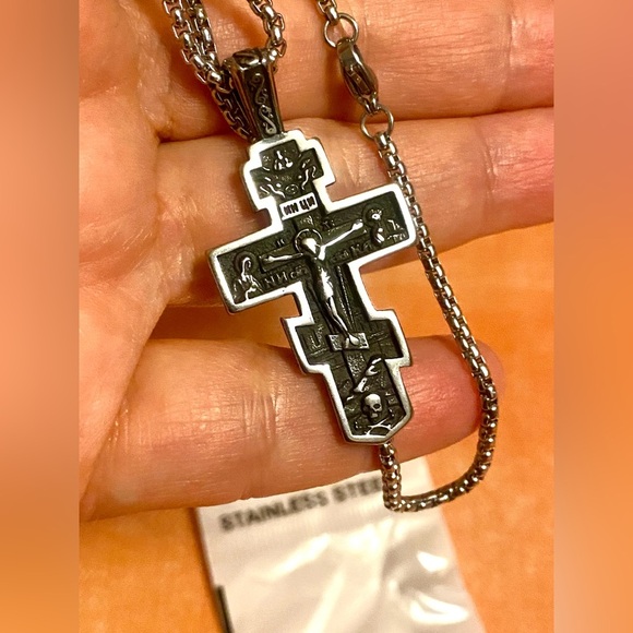 Stainless Steel Cross Pendant Necklace - Picture 4 of 5
